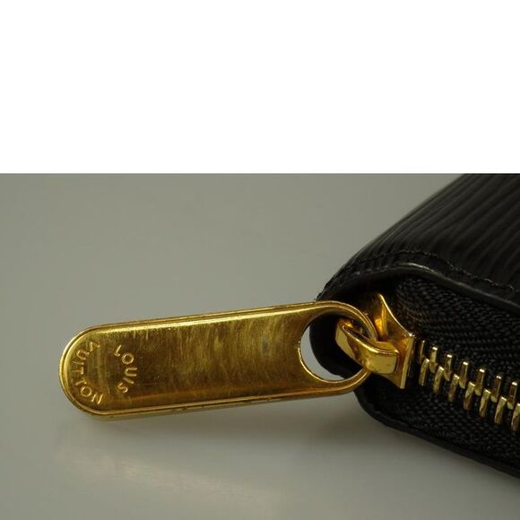 Louis Vuitton Zippy Wallet Black Leather